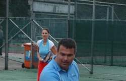 Man playing tennis