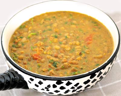 Black eyed peas curry with freshly ground masala